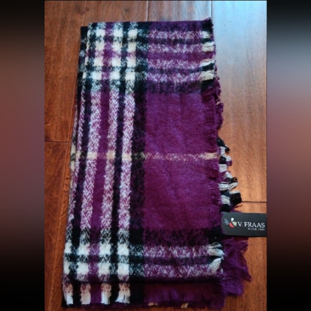 V.Fraas Cashmink Women's Scarf Berry NWT